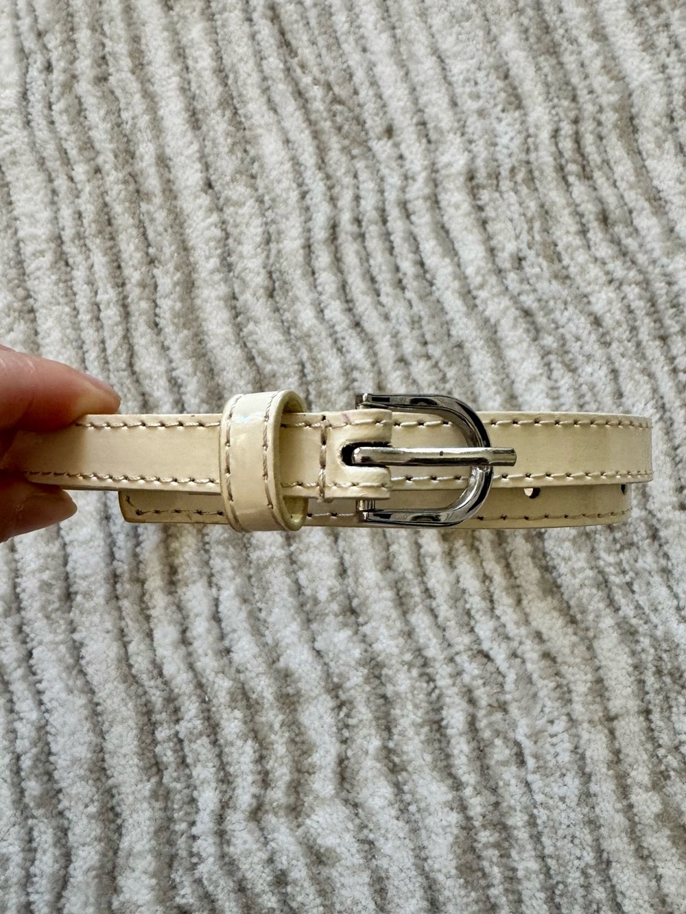 Cream Ivory Patent Skinny Belt Silver Buckle Contrast Stitch Size S/M